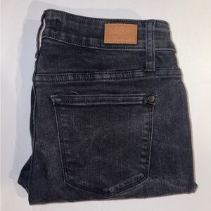 Judy Blue Slim Fit Jeans Black Mid-Rise Destroyed Distressed Size 5/27‎ JB88137